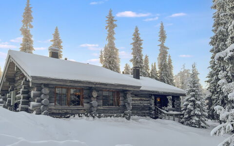 Kelotorppa a: Neige, Bois, L'Hiver, Chalet, Toit, Paysage, Gelé, Mélèze, Pente, Station De Montagne