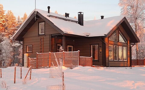 Villa Lystikämä: Zone Rurale, Station De Montagne, Village, Chaîne De Montagnes, Vallée, Village De Montagne, Alpes, Eco Hôtel, Balcon, Hôtel