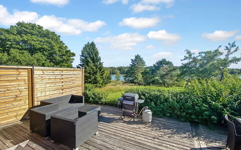 Kirsikkaranta 1: Ciel, Mobilier De Jardin, Dur, Plate-Forme, Planche, Jardin, Ombre, Tache De Bois, Aménagement Paysager, Chaise