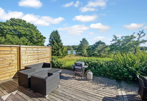 Kirsikkaranta 1: Ciel, Mobilier De Jardin, Dur, Plate-Forme, Planche, Jardin, Ombre, Tache De Bois, Aménagement Paysager, Chaise