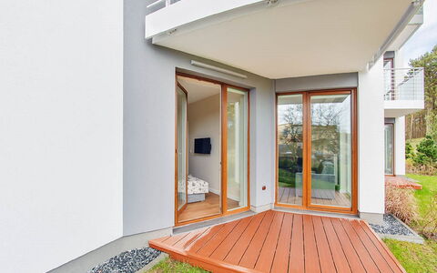 Kąty Rybackie Marina: Propriété, Plante, Ombre, Bâtiment, Bois, Design Intérieur, Architecture, Rectangle, Fenêtre