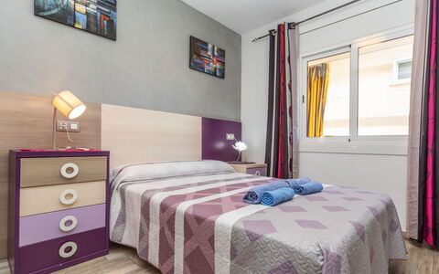 Cloud: Design Intérieur, Sol, Sol, Pièce, Appartement, Chambre, Plafond, Lit, Drap De Lit, Literie