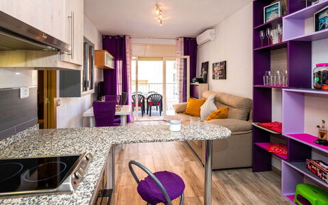 Cloud: Propriété, Meubles, Violet, Étagère, Cabinetry, Éclairage, Table, Design Intérieur, Violet, Bois