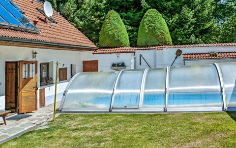 Polžov: Zone Rurale, Station De Montagne, Village, Chaîne De Montagnes, Vallée, Village De Montagne, Alpes, Eco Hôtel, Balcon, Hôtel