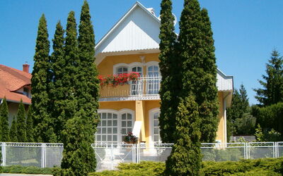Thuja