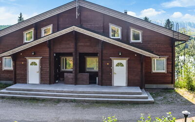 Uulanlinna B, Paritalo