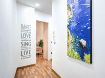 loving-times-apartment-sorrento-apartment-hallway