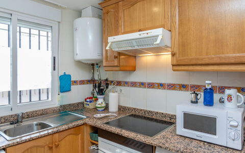Trebol i: Familiale, Appartement, Véhicule De Luxe, Mid-Taille Car, Parking, Sedan, Voiture Compacte, City Car