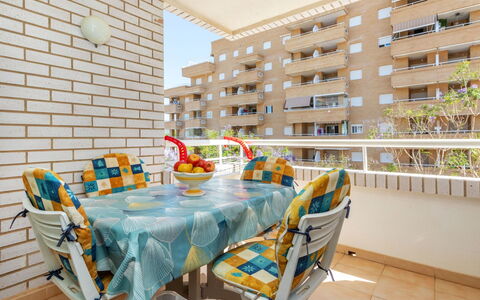 Trebol i: Familiale, Appartement, Véhicule De Luxe, Mid-Taille Car, Parking, Sedan, Voiture Compacte, City Car