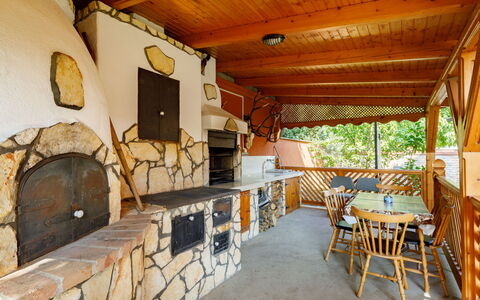 Kaldi: Bâtiment, Bois, Chaise, Design Intérieur, Table, Mobilier De Jardin, Faisceau, Maison, Chalet, Fenêtre