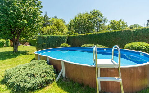 Sudoměřice: Bleu, Jardin, Loisir, Ombre, Pelouse, Aménagement Paysager, Piscine, Arrière-Cour, Cour, Parc