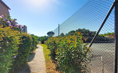 Tennis Résidence: Appartement, Architecture, Zone Résidentielle, Condominium, Composite, Design Urbain, Balcon, Usage Mixte, Ombre