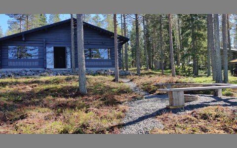 Kiviniemi: Zone Rurale, Station De Montagne, Village, Chaîne De Montagnes, Vallée, Village De Montagne, Alpes, Eco Hôtel, Balcon, Hôtel