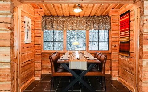 Kiviniemi: Zone Rurale, Station De Montagne, Village, Chaîne De Montagnes, Vallée, Village De Montagne, Alpes, Eco Hôtel, Balcon, Hôtel