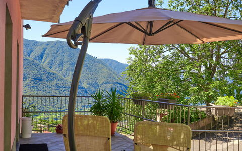 Minú: Ciel, Montagne, Plante, Communauté Des Plantes, Arbre, Environnement Naturel, Mélèze, Paysage Naturel, Montagnes, Pente