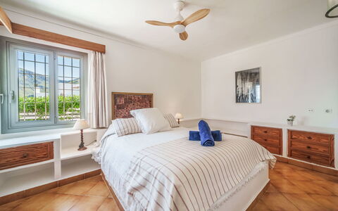 Xoroi: Meubles, Lit, Design Intérieur, Chambre, Sol, Sol, Literie, Plafond, Drap De Lit, Bois