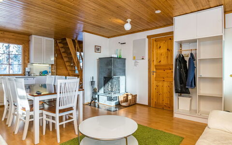 Alppikylä 3A: Meubles, Chaise, Mobilier De Jardin, Table, Bois, Tableau De Plein Air, Table Cuisine Et Salle A Manger, Ombre, Jardin, Parapluie