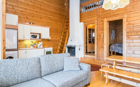 Ukkoloma B Paritalo: Zone Rurale, Station De Montagne, Village, Chaîne De Montagnes, Vallée, Village De Montagne, Alpes, Eco Hôtel, Balcon, Hôtel