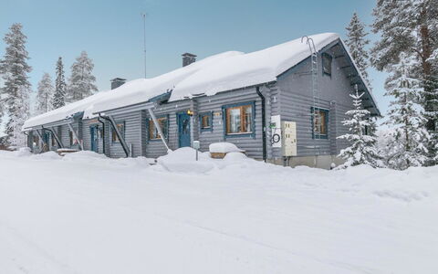 Karhunpesä a: Zone Rurale, Station De Montagne, Village, Chaîne De Montagnes, Vallée, Village De Montagne, Alpes, Eco Hôtel, Balcon, Hôtel