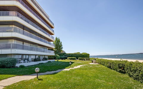 Arcachon 525: Ciel, Plante, Bâtiment, L'Eau, Herbe, Design Urbain, Loisir, Paysage, Condominium, Bloc Tour