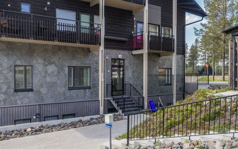 Levin Stara A10: Bois, Architecture, Chalet, Domicile, Maison, Siding, Toit, Pente, Cabane En Rondins