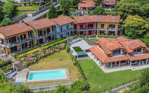 Argegno 150: Zone Résidentielle, Maison, Domicile, Toit, Biens, Chalet, Balcon, Banlieue, Jardin, Village
