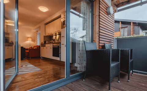Kaprun 605: Propriété, Bois, Design Intérieur, Sol, Sol, Porte, Immobilier, Dur, Tache De Bois
