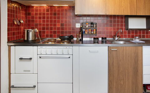 Chalet Chante Neige: Appareil De Cuisine, Cuisine, Comptoir, Principaux Appliance, Evier, Cabinetry, Électroménager, Luminaire Plomberie, Évier, Design Intérieur
