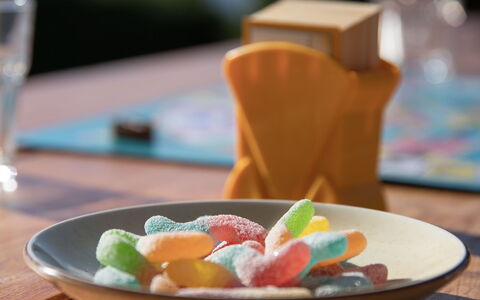 Chalet Chante Neige: Aliments, Ingrédient, Vaisselle, Serveware, Vaisselle, Produire