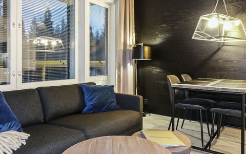 Levin Kunkku Dome C5: Bois, Neige, L'Hiver, Chalet, Gelé, Domicile, Cabane En Rondins, Mélèze, Siding