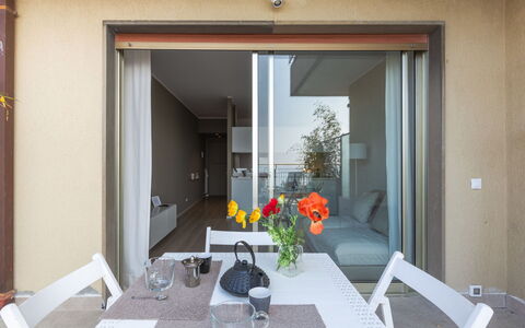 Ventimiglia 633: Bâtiment, Plante, Propriété, Fenêtre, Lot Terre, Design Urbain, Paysage, Quartier, Herbe, Loisir