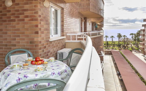 Acapulco Iii: Appartement, Design Urbain, Condominium, Balcon, Hôtel