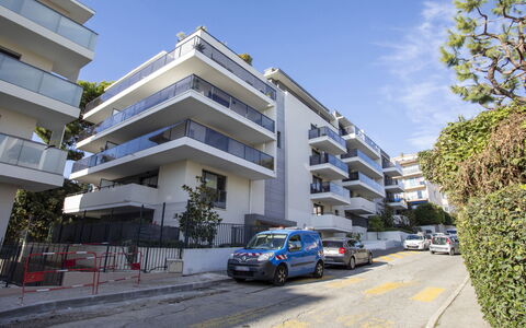 Le Grey Pearl: Bâtiment, Appartement, Zone Résidentielle, Quartier, Condominium, Familiale, Usage Mixte, Véhicule De Luxe