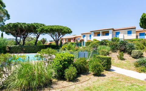 Les Grenadines: Familiale, Appartement, Véhicule De Luxe, Mid-Taille Car, Parking, Sedan, Voiture Compacte, City Car