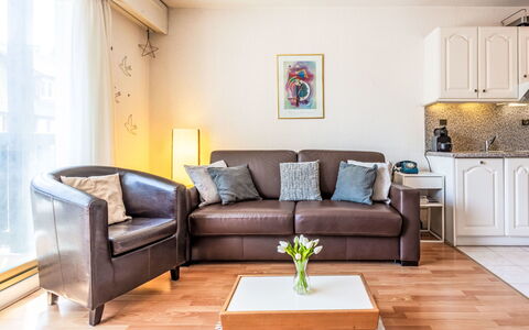 Castel Saint Clair: Appartement, Balcon, Condominium, Hôtel, Recours, Ville Resort, Hacienda, Villa, Station Balnéaire