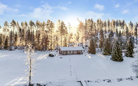 Eerola: Neige, Arbre, L'Hiver, Branche, Maison, Chalet, Domicile, Paysage, Gelé, Mélèze