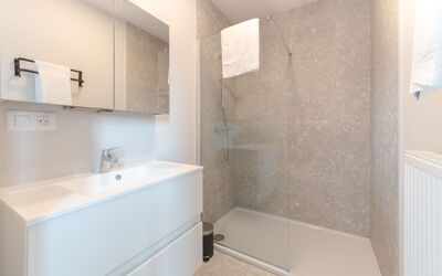 Logement:&nbsp;Green with Parking 482.3