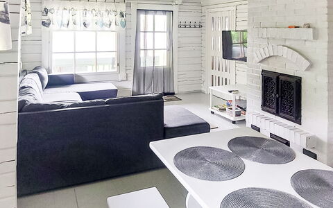 Villa Koivumäki: Meubles, Design Intérieur, Sol, Sol, Plafond, Salon, Pièce, Domicile, Éclairage, Canapé