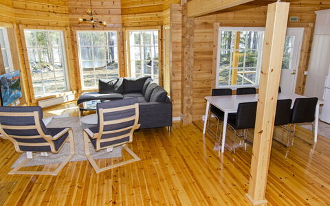 Villa Eläntätila: Bois, Sol, Sol, Meubles, Parquet, Design Intérieur, Lit Superposé, Pièce, Tache De Bois, Dur