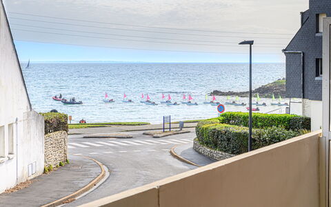 Port Haliguen Plaisance: Piscine, Composite, Appartement, Condominium, Villa, Aménagement Paysager, Recours, Hôtel, Balcon, Eco Hôtel