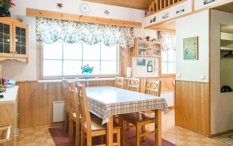 Tintintaival 2 a 8: Zone Rurale, Station De Montagne, Village, Chaîne De Montagnes, Vallée, Village De Montagne, Alpes, Eco Hôtel, Balcon, Hôtel