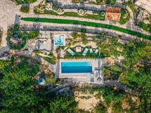 Torre Sibilla, Villa Con Piscina