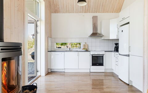 Skogstorp: Sol, Design Intérieur, Parquet, Sol, Bois, Plafond, Cuisine, Revêtement De Sol Stratifié, Meubles, Éclairage
