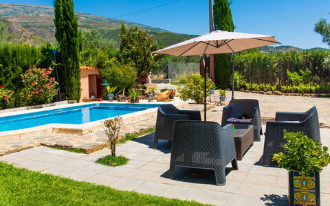 Rincón del sur: Plante, Ciel, Meubles, Propriété, L'Eau, Arbre, Bleu Azur, Botanique, Ombre, Mobilier De Jardin