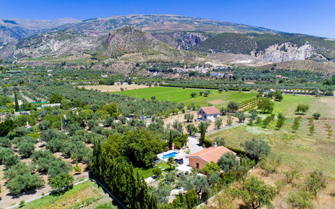 Rincón del sur: Ciel, Plante, Montagne, Propriété, Communauté Des Plantes, Paysage Naturel, Arbre, Lot Terre, Végétation, Herbe