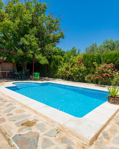 Rincón del sur: Ciel, L'Eau, Plante, Propriété, Piscine, Bleu Azur, Ombre, Arbre, Architecture, Herbe