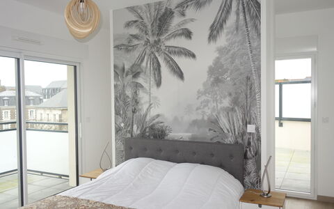 Hermine: Bâtiment, Meubles, Propriété, Fenêtre, Plante, Confort, Bois, Design Intérieur, Ombre, Éclairage