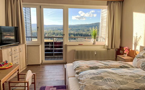 Hochstein: Meubles, Bois, Design Intérieur, Pièce, Sol, Appartement, Sol, Chambre, Lit, Plafond