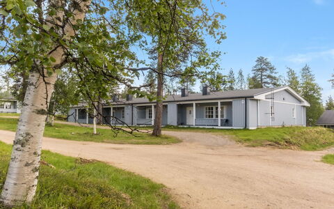 Saariseläntie 8 D7: Voie Navigable, Banque, Cours D'Eau, Lac, Chalet, Forêt, Canal, Réservoir, Cabane En Rondins