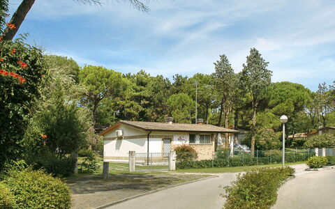 Villaggio Laura: Plante, Nuage, Ciel, Bâtiment, Propriété, La Nature, Maison, Paysage Naturel, Surface De La Route, Fenêtre